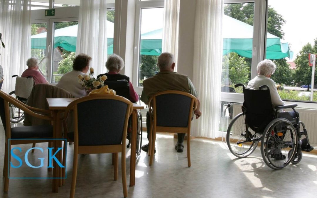 What are some nursing home red flags to look for?